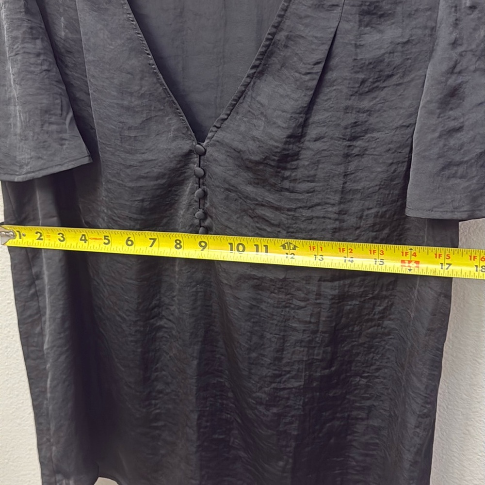PAIGE blouse, tag size missing, might be a large. New without tags.
